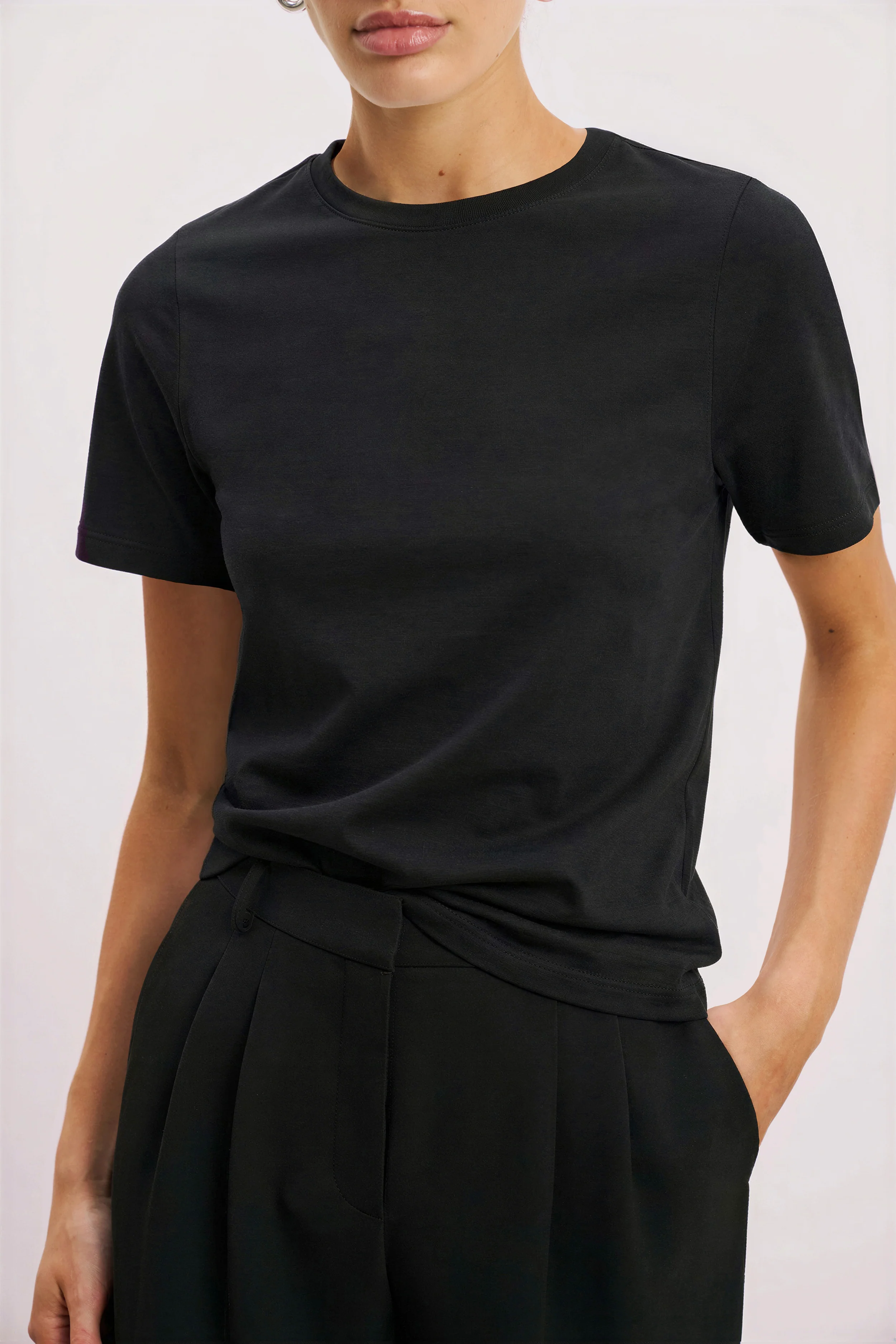 Classic Regular T Shirt - Black - Image 3